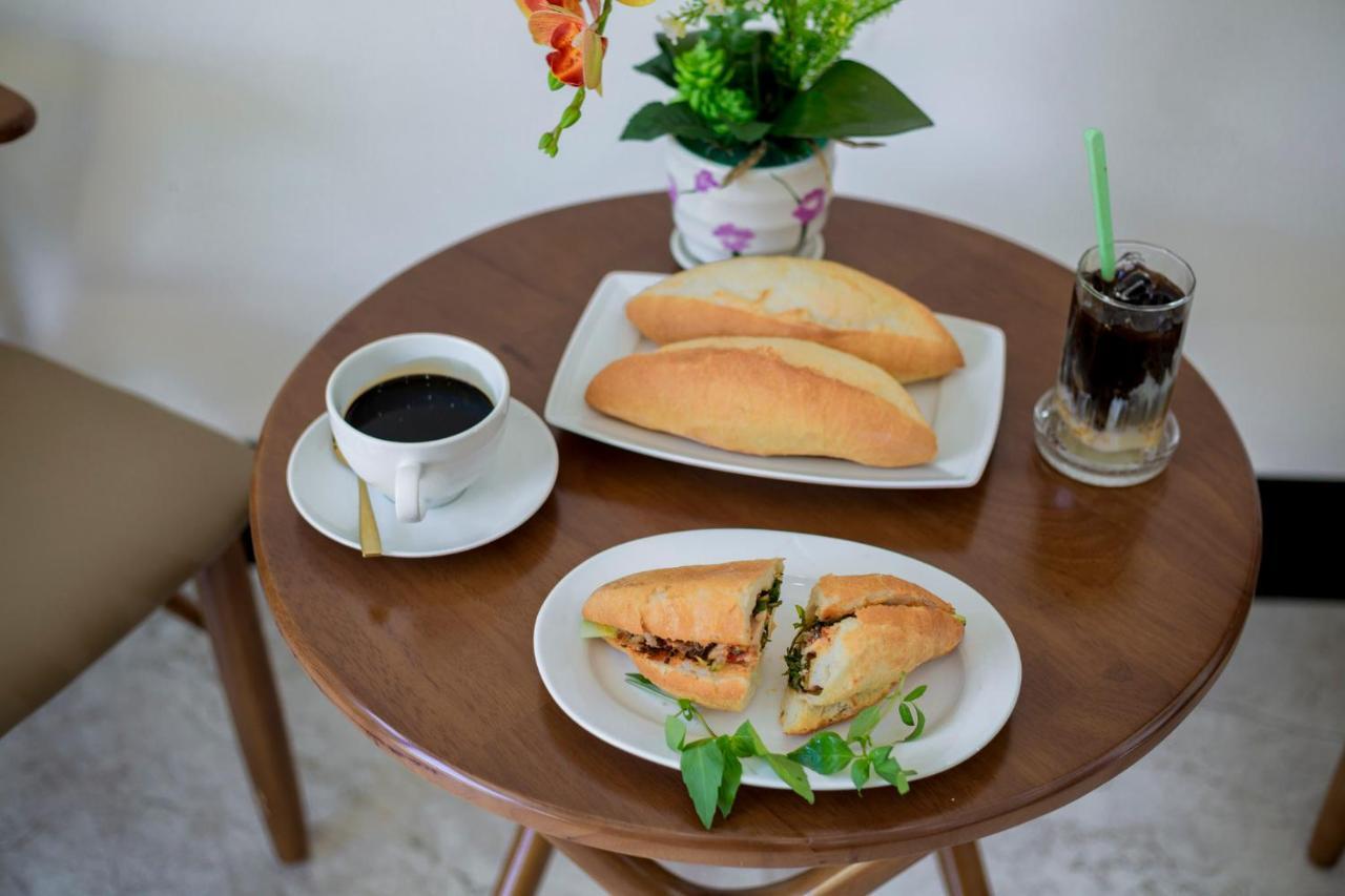 Dawn Villa Homestay Хойан Экстерьер фото